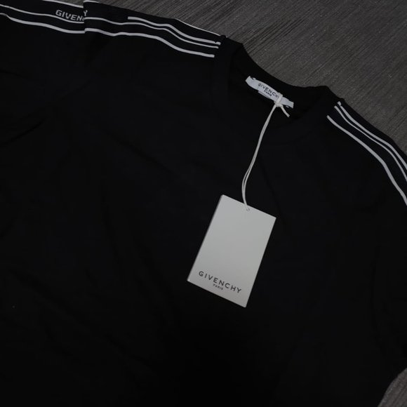 NWT MENS GIVENCHY SHIRTS SHORT SLEVE ORGINAL-COTTO